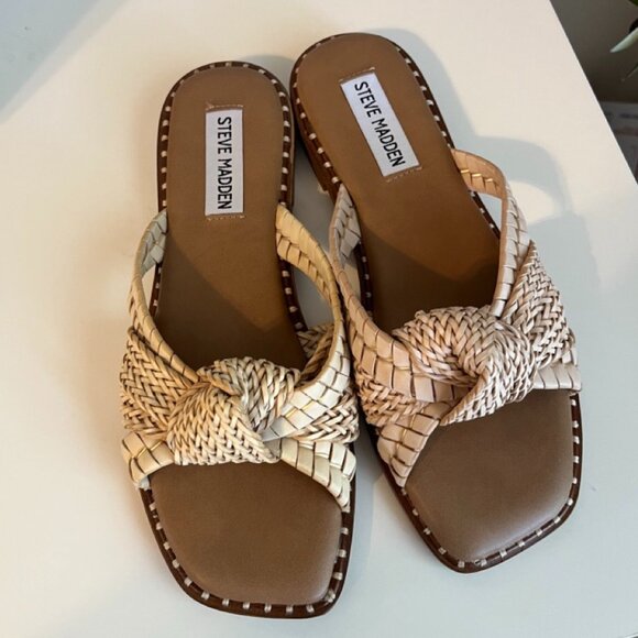 [NWT] Steve Madden Kaitlin Sandal - Picture 2 of 4